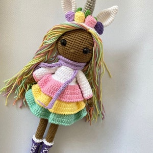 Poupée licorne, cadeau d'anniversaire pour enfants, poupée avec accessoires, cadeau pour fille, jouets faits main, poupée au crochet, poupée ancienne, cadeau pour dher image 9