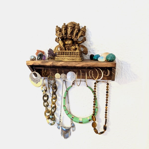 Porte-bijoux muraux en bois avec étagère, organisateur de bijoux muraux avec crochets en métal, stockage de bijoux et présentoir en bois récupéré.