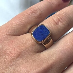 Vintage English 9k Gold and Lapis Ring