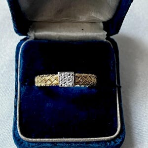 Anillo vintage italiano de oro de 18 quilates con diamantes