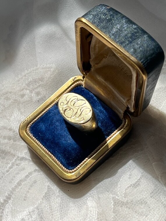 Antique 18K Gold Signet Ring with Monogrammed Ini… - image 3