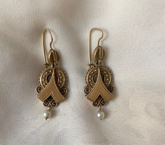 Victorian 14K Gold Earrings with Pearls