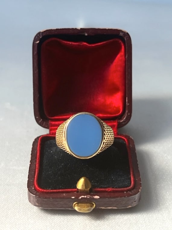 Art Deco 18k Gold & Agate Signet Ring