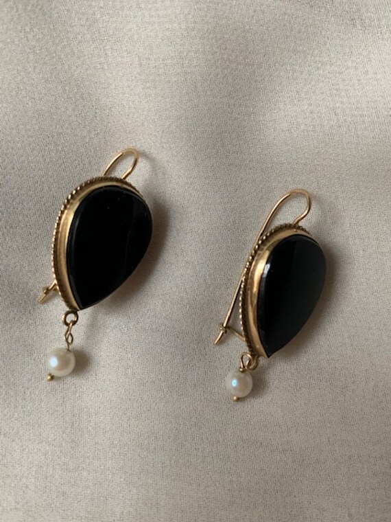 14K Gold Onyx and Pearl Dangle Earrings Etsy