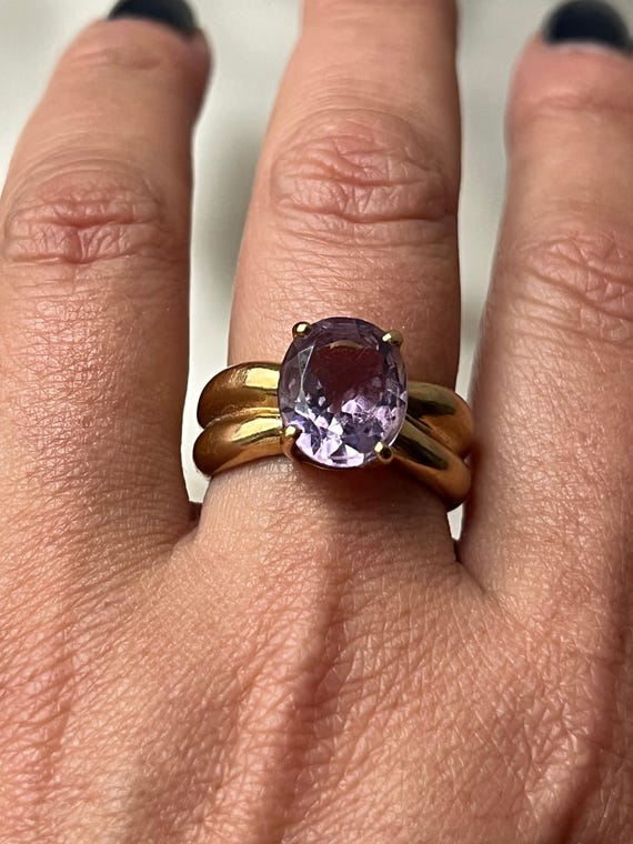 Vintage 18k gold amethyst ring