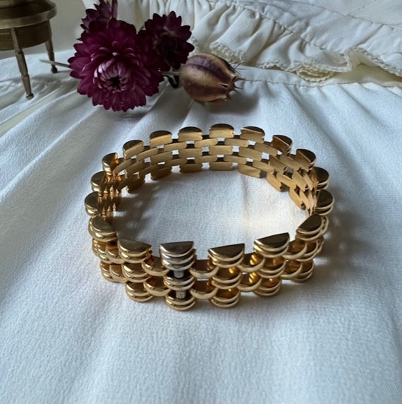 Stunning French Art Deco 18k Gold Bracelet - image 1