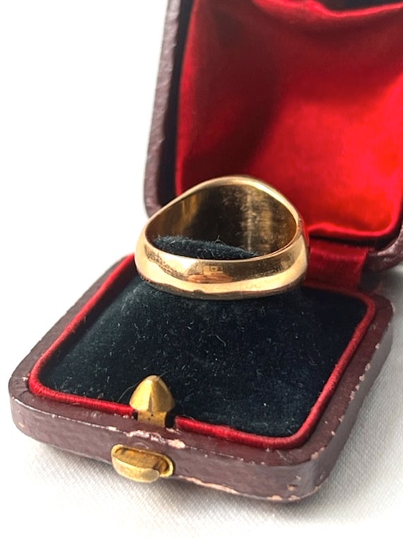 Antique 18k Gold family Crest Signet Ring - image 3