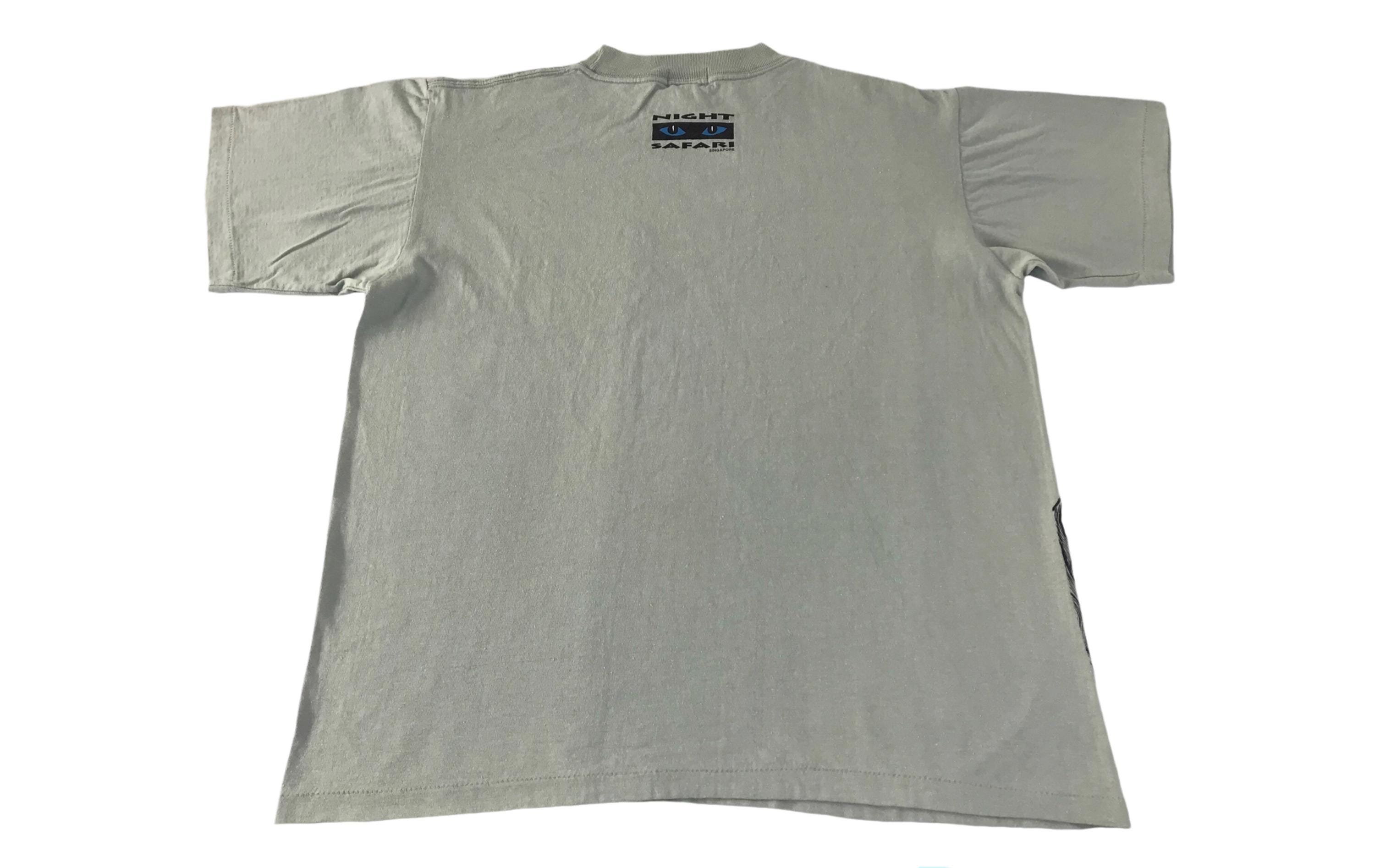 Vintage 90s Night Safari Singapore Nature Zoo Tee Printed Art 