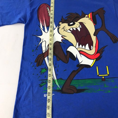 Vintage 90s Warner Bros shops Looney Toon Taz NFL Tee T-shirt Big Printed Logo Inspired Designer Unisex Wear Streetwear Fits Size M C407j