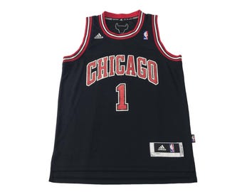 Vintage Style Adidas Derrick Rose Chicago Bulls NBA Swingman Tank Top Jersey Printed T-shirt Streetwear Fits Size M F318