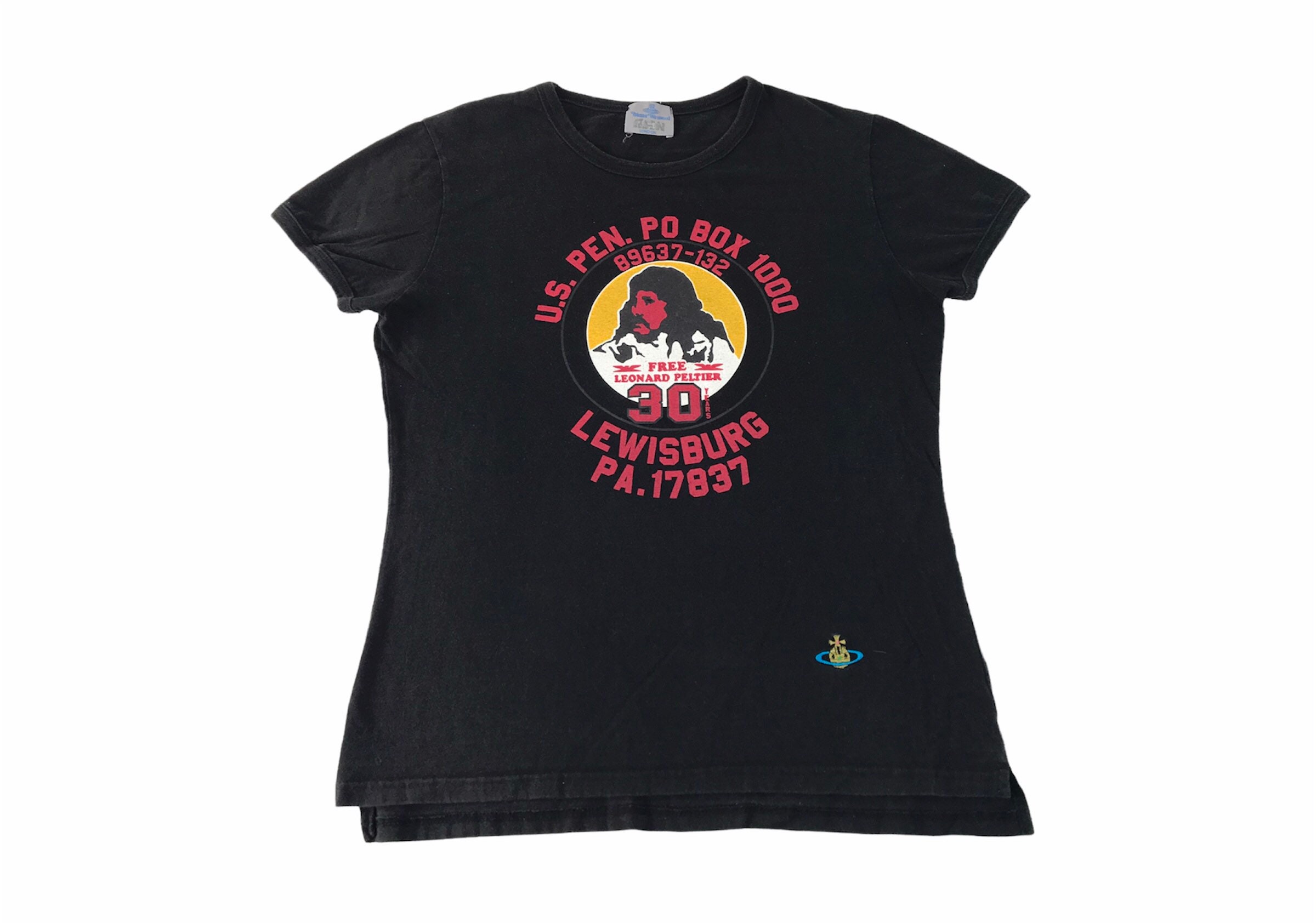 トップス VIVIENNE WESTWOOD LEONARD PELTIER CHAOST Vintage Vivienne Westwood MAN London Free Leonard Peltier 30 Year