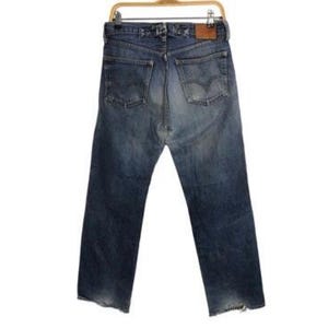Vintage Levi’s Lot S702 Buckle Back Selvedge Made In Usa Straight Cut Indigo Denim Pant Fits Size 29 30 Unisex Streetwear YA502j