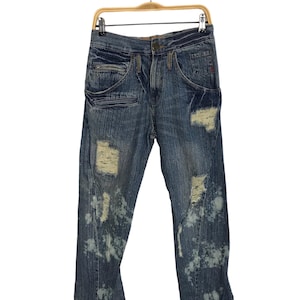 Vintage Japanese Brand Distressed Kili Watch Faded Indigo Denim Straight Cut Fits Size 28 29 Designer Streetwear Unisex Wear Brand Z022