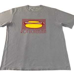Vintage Style Roy Linchestein Big Hot Dog Logo Spell Out Printed Tee T-shirt Unisex Wear Streetwear Inspired Designer Fits Size XL E245