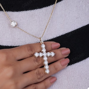Round Brilliant Cut Moissanite Diamond Pendant, Holy Cross Pendant, Round Diamond Pendant, Charm Pendant, Wedding Pendant, Anniversary Gifts