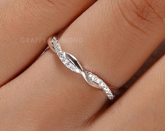 Infinity Moissanite trouwring gedraaide effenen stapelbare band 1,00 MM rond geslepen kleurloze Moissanite Eternity band minimalistische band voor vrouwen