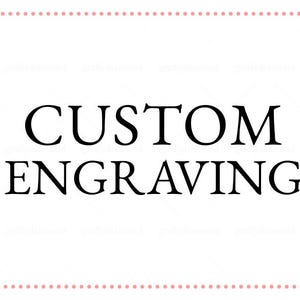 GRABADO PERSONALIZADO, Grabado deseado como texto, Ofreciendo opciones de texto/icono en una fuente personalizada, Diseño personalizado de joyería