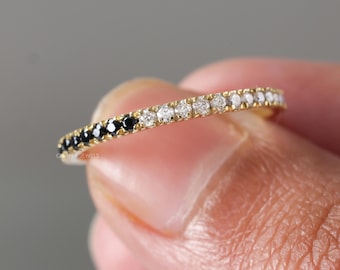 Round Cut Black Onyx and Moissanite Eternity Ring, 14K Yellow Gold Stacking Wedding Band, Minimalist Ring for Women