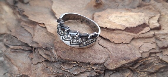 Vintage Soviet silver ring with inserts - image 4