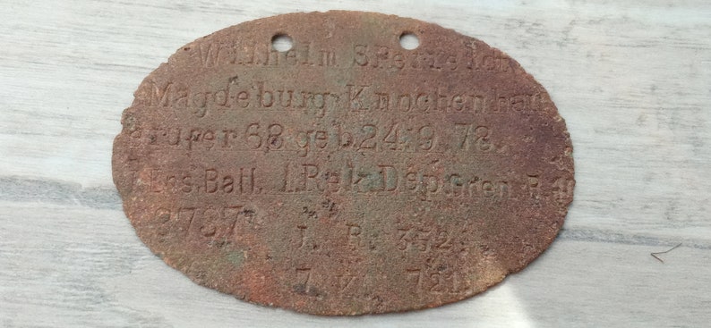 Artifact Tag Example WW1 Artifact, Original ID of a Soldier of the First World War ...