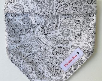 Reversible White Paisley Dog Bandana, Traditional Paisley Dog and Cat Bandanas, Cowboy white dana, cowboy neckerchief, paisley bandanio