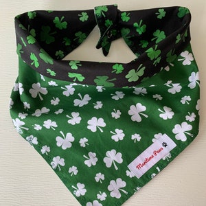Wendbares St. Patrick's Day Hundehalstuch, 4 Kleeblatt Bandana, St. Pattys Day Bandana, Kleeblatt Bandana, Grüne Bandanas, Irische Bandana