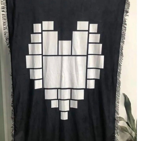 Heart Print Pattern Blanket