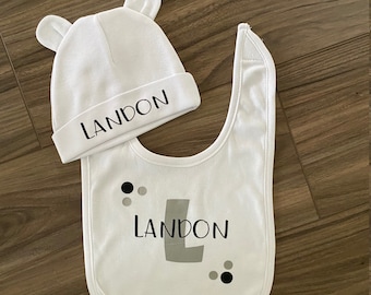 Personalized Baby Set, Baby Shower Gift, Baby Bib, Baby Hat, Baby Gift Set, New Mom, Coming Home Outfit, Bib, Baby Bear Hat