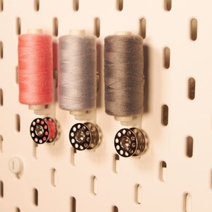 Pack of 6 Sewing threads and Bobbin holder for SKÅDIS pegboard - Organize Your Sewing Threads