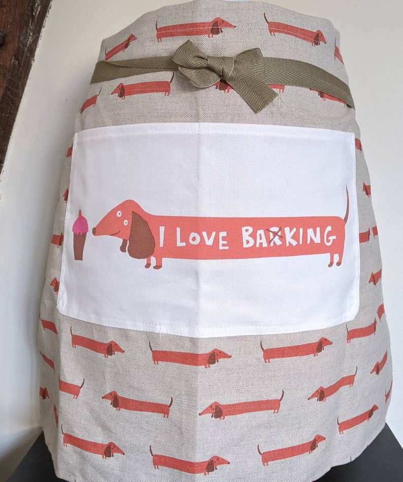 Half Apron Sausage Dogs image 1