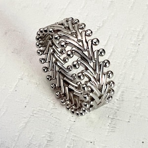 925 Sterling Silver 9mm Band Ring with Rhodium Plating - High Polish Finish, Unique Memorable Design Any Occasion, Gift for Him or Her