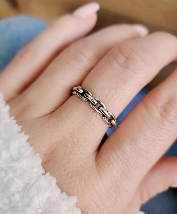 Sterling Silver Chain Ring – Minimalist 3.7mm Stacking Band, Thumb
