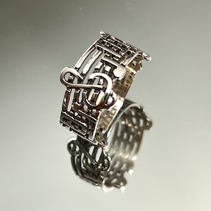 Sterlingzilveren ring met muzieknoot, uniseks paardensportsieraden, 15 mm gezichtshoogte, 8 mm bandbreedte, muzikale trends, unieke sterlingzilveren ring