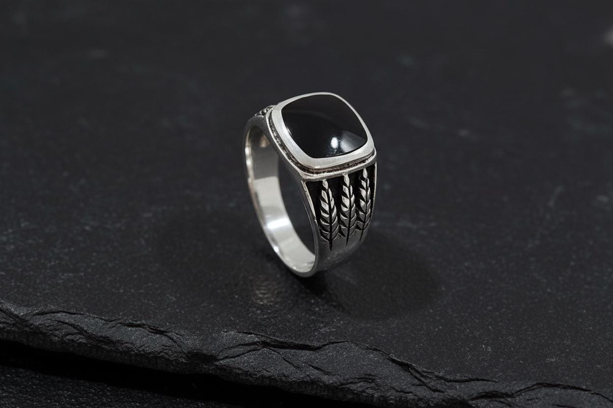 Unisex 925 Sterling Silver Ring With Onyx Stone – Traditional 