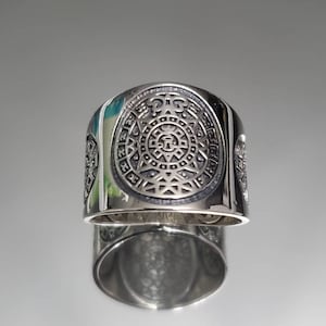 Aztekisk kalenderring i sterlingsilver: Stor herrarmband, storlekar 7-15