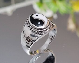 Oxidized Sterling Silver Yin Yang Signet Ring: Onyx & Lab Opal - Etsy