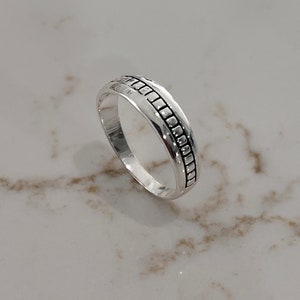 Solid 925 Gift for him Unisex Classic Sterling Silver Ring – Rhodium Plated, High Polish Finish