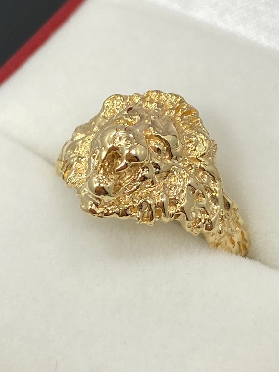 14kt yellow gold Ladies Lion Ring