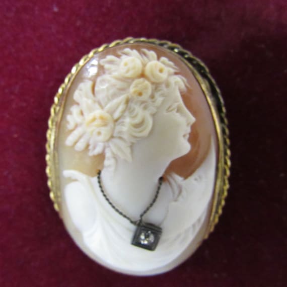 Antique 1930's shell cameo brooch 14k - image 2