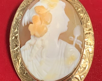 14kt yellow gold antique shell cameo brooch/pendant