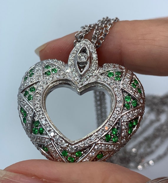 18kt white gold Diamond and Tsavorite Garnet Neck… - image 2