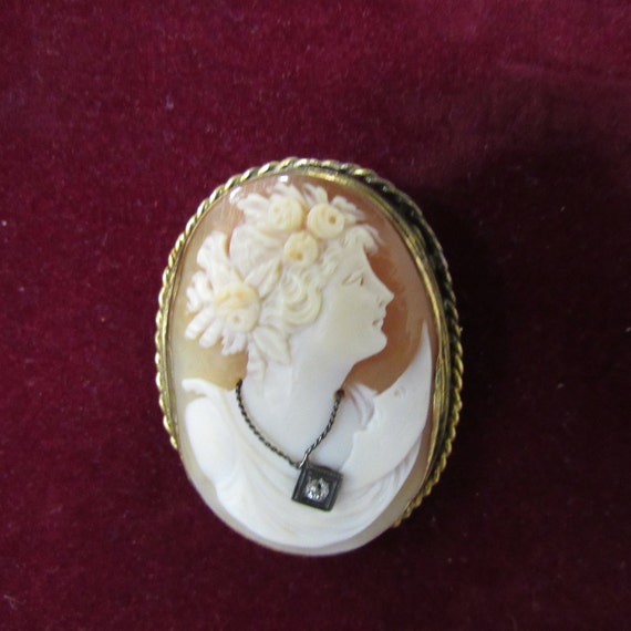 Antique 1930's shell cameo brooch 14k - image 1