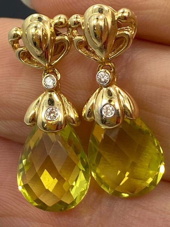 14kt Gold Lemon-Lime Quartz and Diamond Briolette 