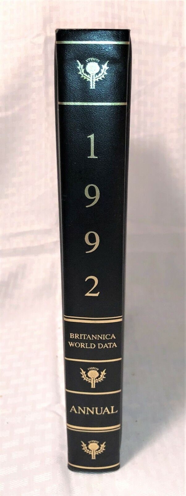 Encyclopedia Britannica World Data 1992 Annual -  UK