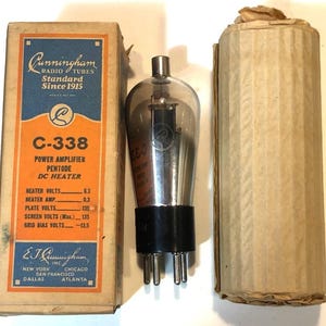 Vintage Cunningham C-338 Engraved Base Electron Amplifier Radio Vacuum Tube T390