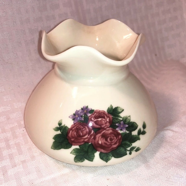 Vintage Porcelain Ceramic Oil Lamp Shade Globe Floral Roses Design Cream 3 1/8