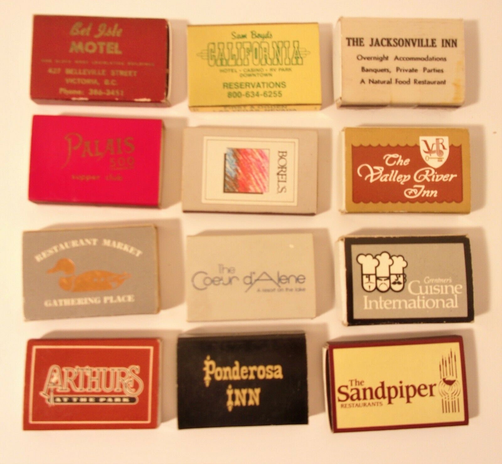 4 Vintage Hertz Matchboxes With Wood Matches / Vintage Matches 