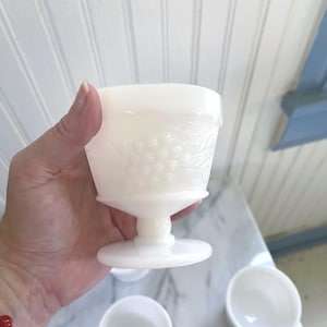 Vintage Milk Glass Dessert Cups Anchor Hocking Harvest Grape - Set of 4
