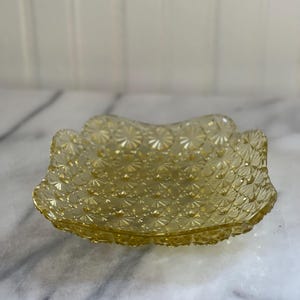 Yellow Daisy and Button Glass - Etsy