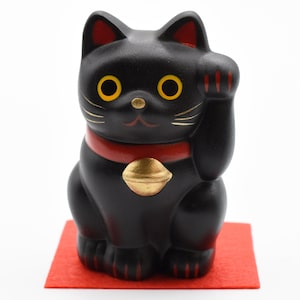 Maneki Neko, schwarze Farbe, winkende Katze, Glückskatze für viel Glück, H7,5 cm, TC-02